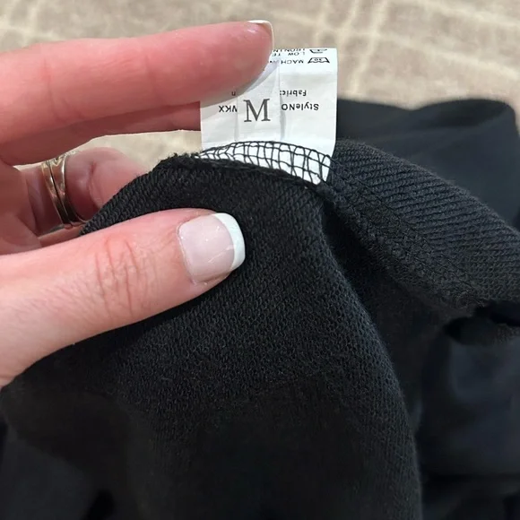 UNBRANDED • Matching Lounge Set - Picture 2 of 3